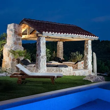 Luxury Galapagos Villa