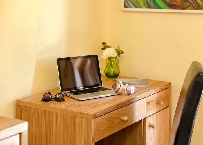 Luxury Galapagos Vila Hvar Town