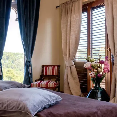 Luxury Galapagos * Hvar Town