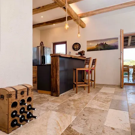 Luxury Galapagos Hvar Town