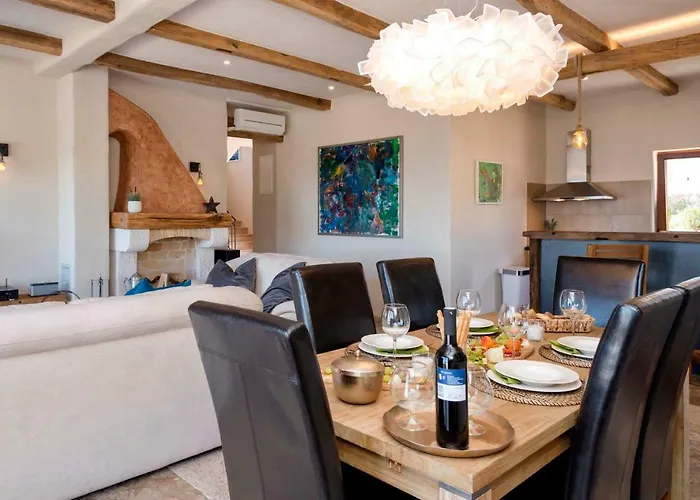 Luxury Galapagos فيلة هفار