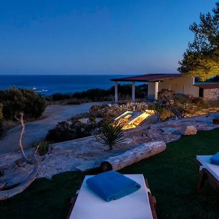 Luxury Galapagos Villa *